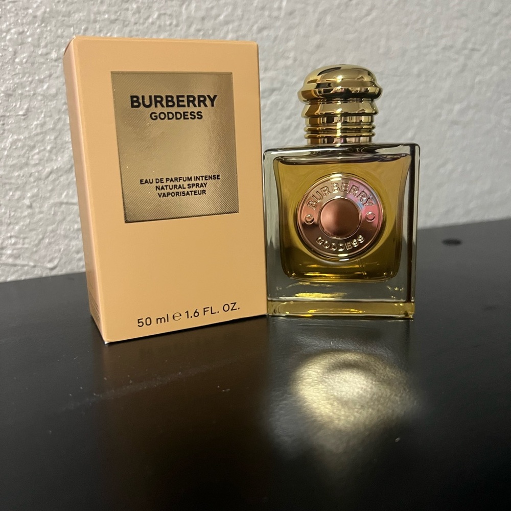 Burberry Goddess Perfume with Gold Accents